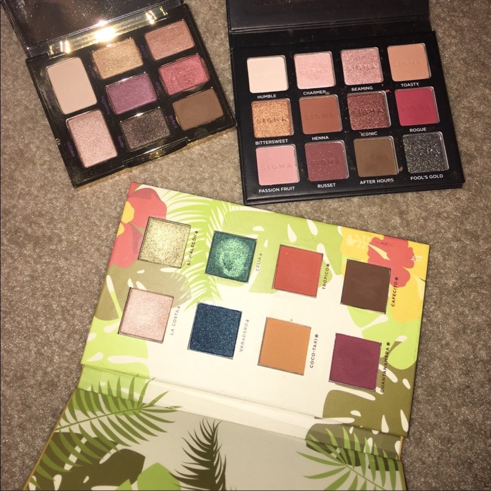 EYE SHADOW PALETTES!!